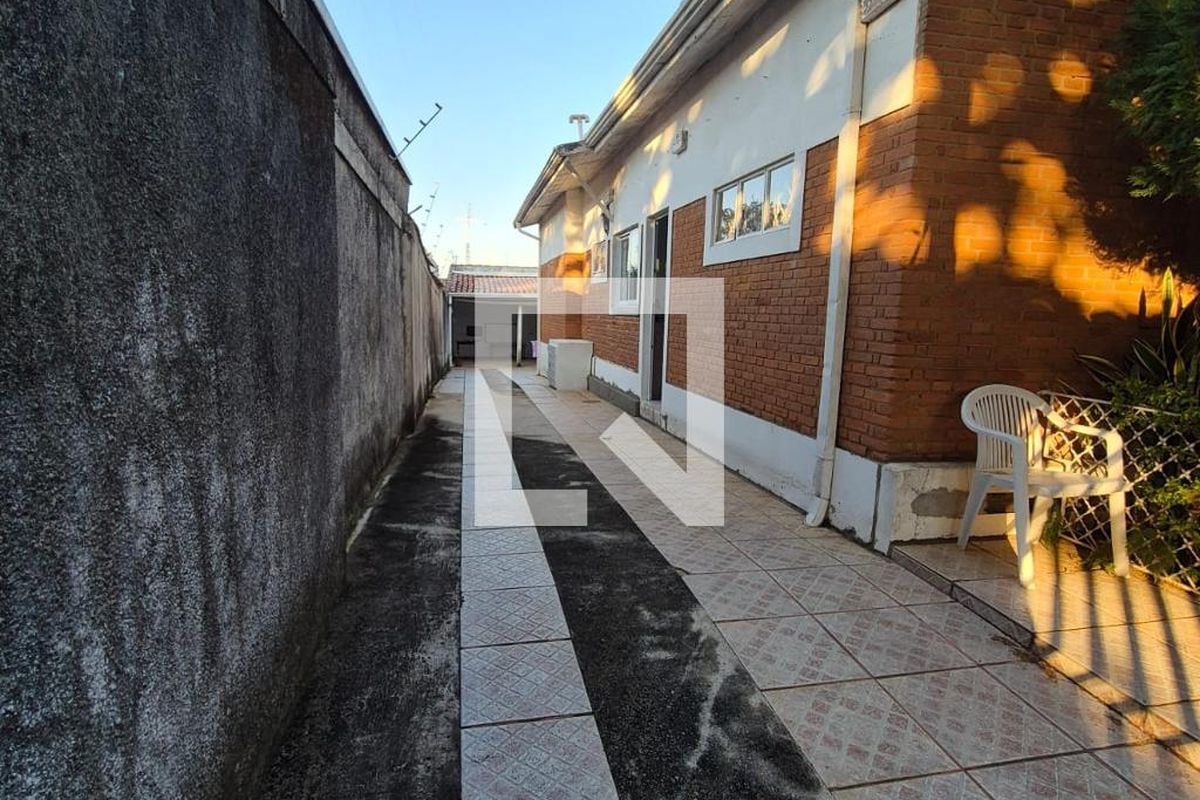 Casa à Venda - Jardim Santana, 3 Quartos,  360 m2 em , Campinas - sp | SoloBR