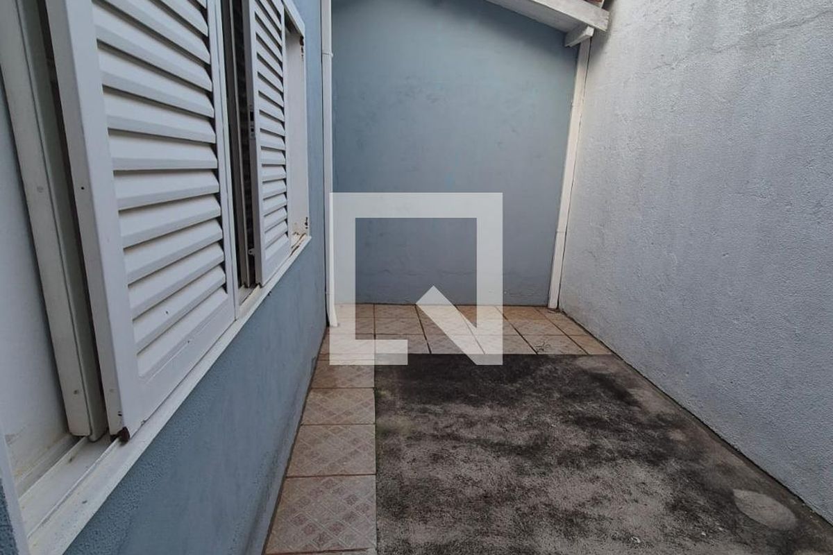 Casa à Venda - Jardim Santana, 3 Quartos,  360 m2 em , Campinas - sp | SoloBR