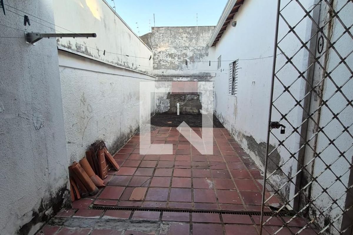 Casa à Venda - Jardim Santana, 3 Quartos,  360 m2 em , Campinas - sp | SoloBR