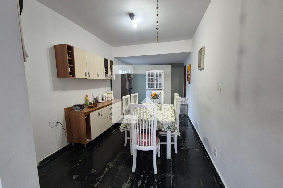 Casa à Venda - Jardim Santana, 3 Quartos,  360 m2 em , Campinas - sp | SoloBR