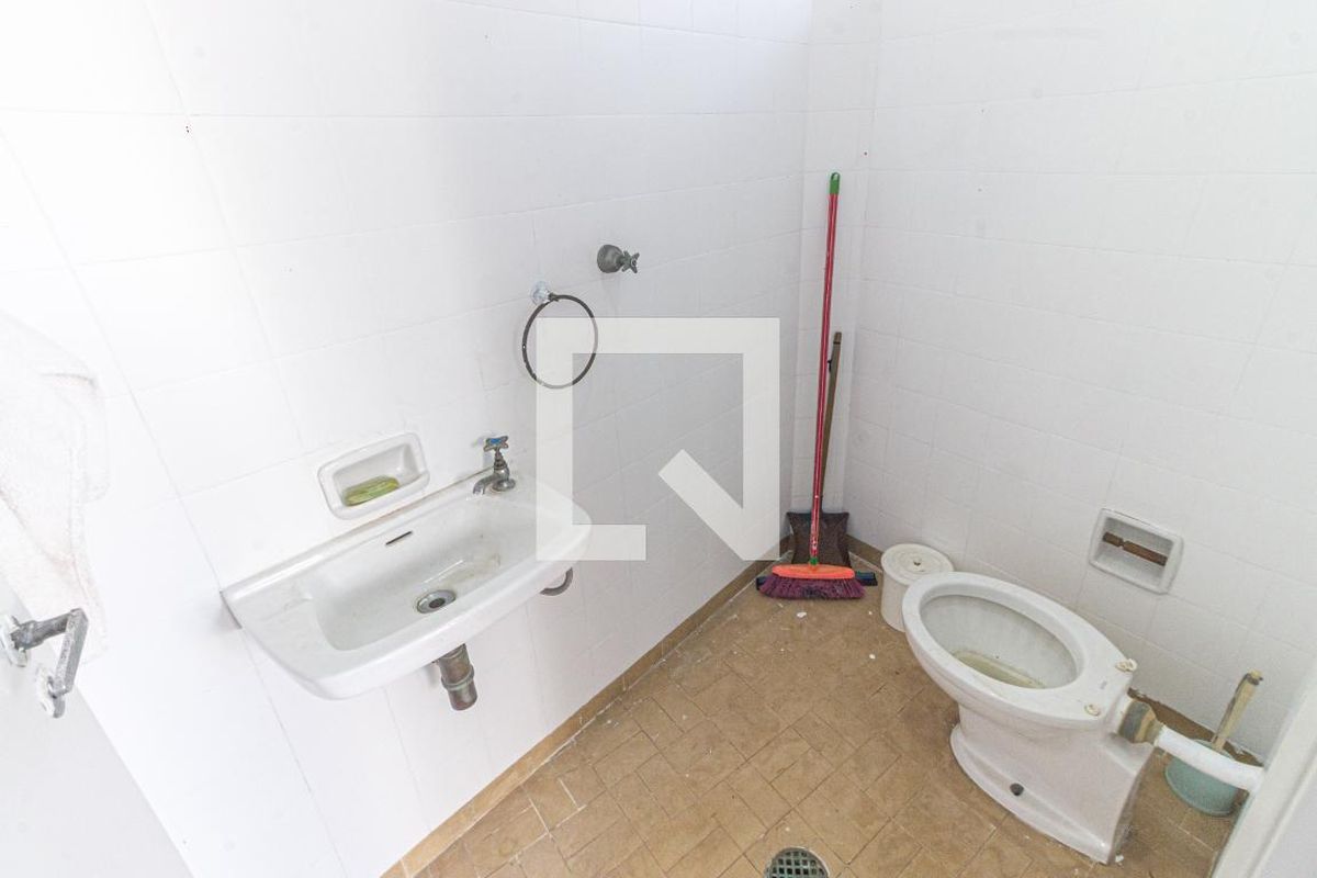 Casa, 3 quartos, 230 m² - Foto 50
