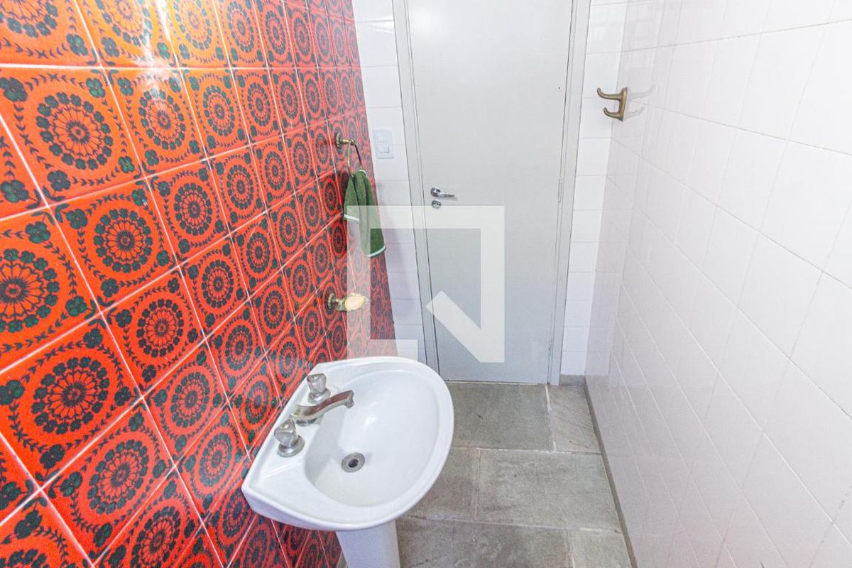 Casa, 3 quartos, 230 m² - Foto 28