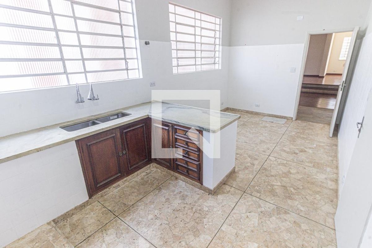 Casa, 3 quartos, 230 m² - Foto 32