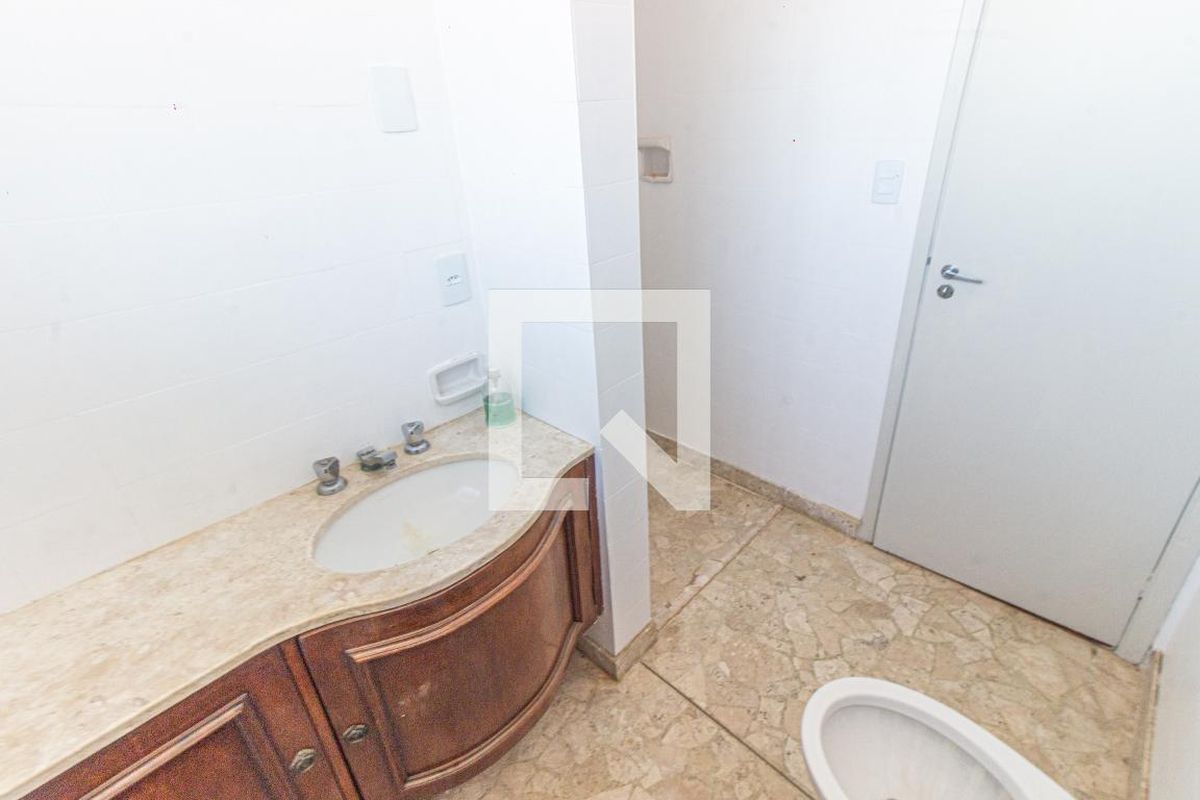 Casa, 3 quartos, 230 m² - Foto 24