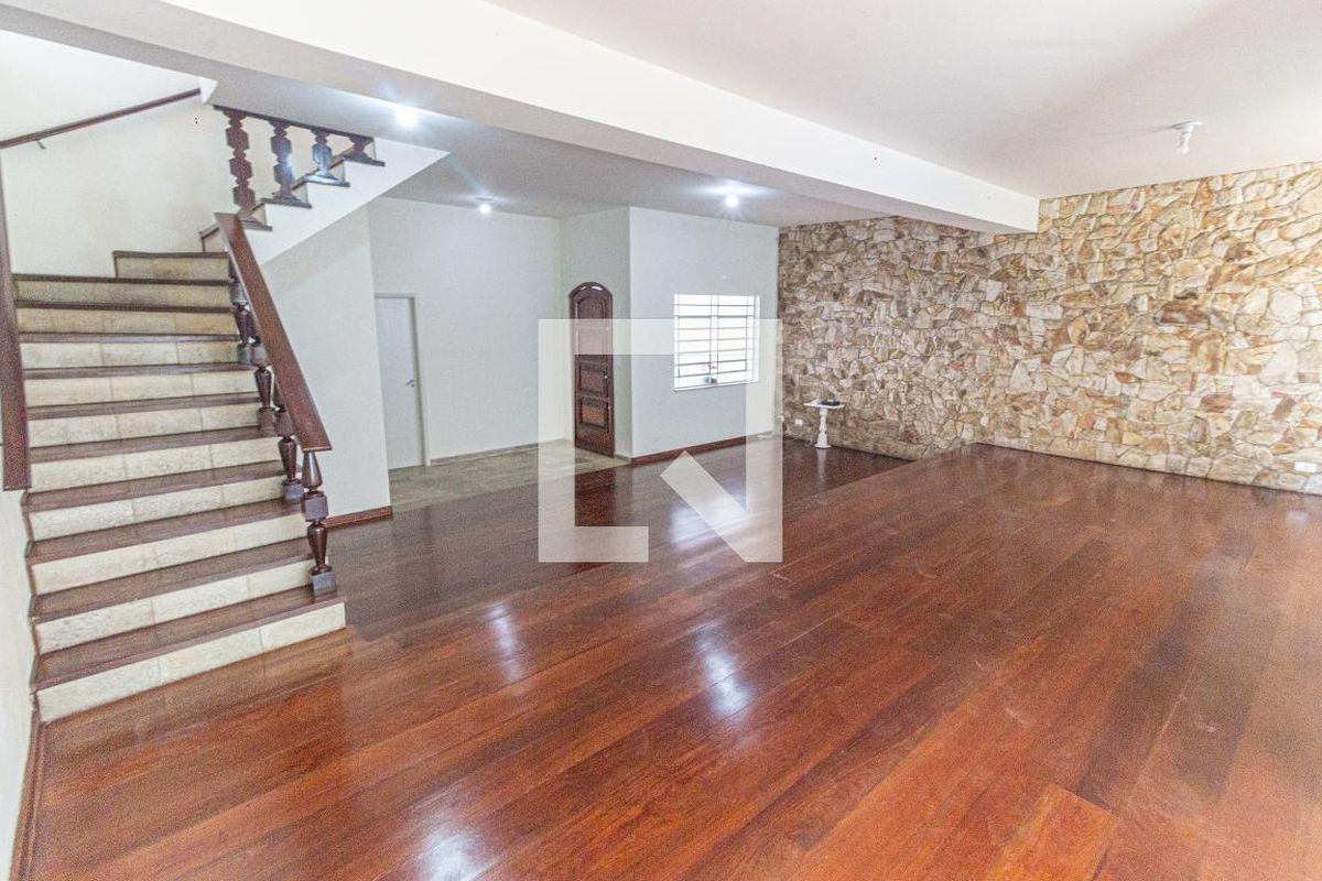 Casa, 3 quartos, 230 m² - Foto 3