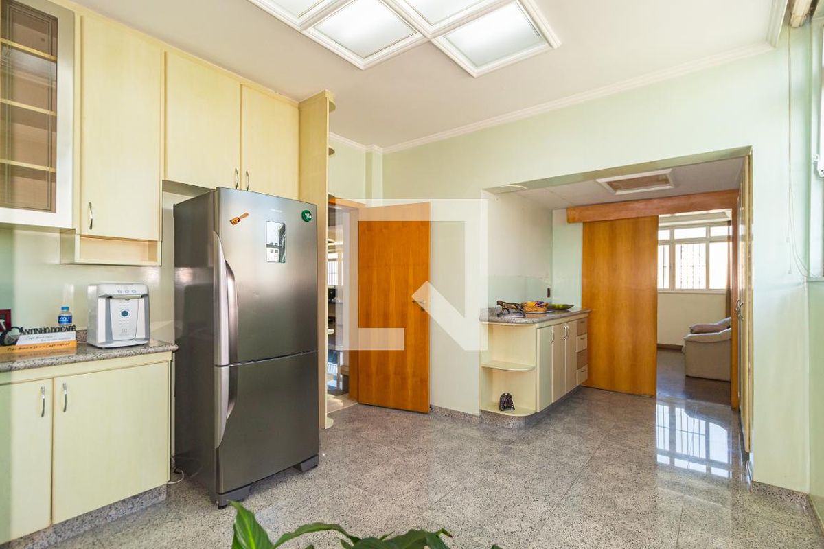 Apartamento, 4 quartos, 325 m² - Foto 11