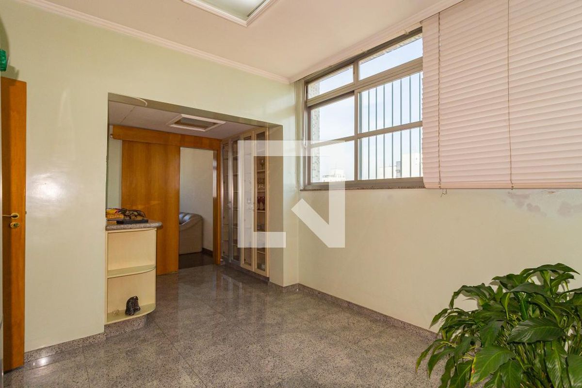 Apartamento, 4 quartos, 325 m² - Foto 10
