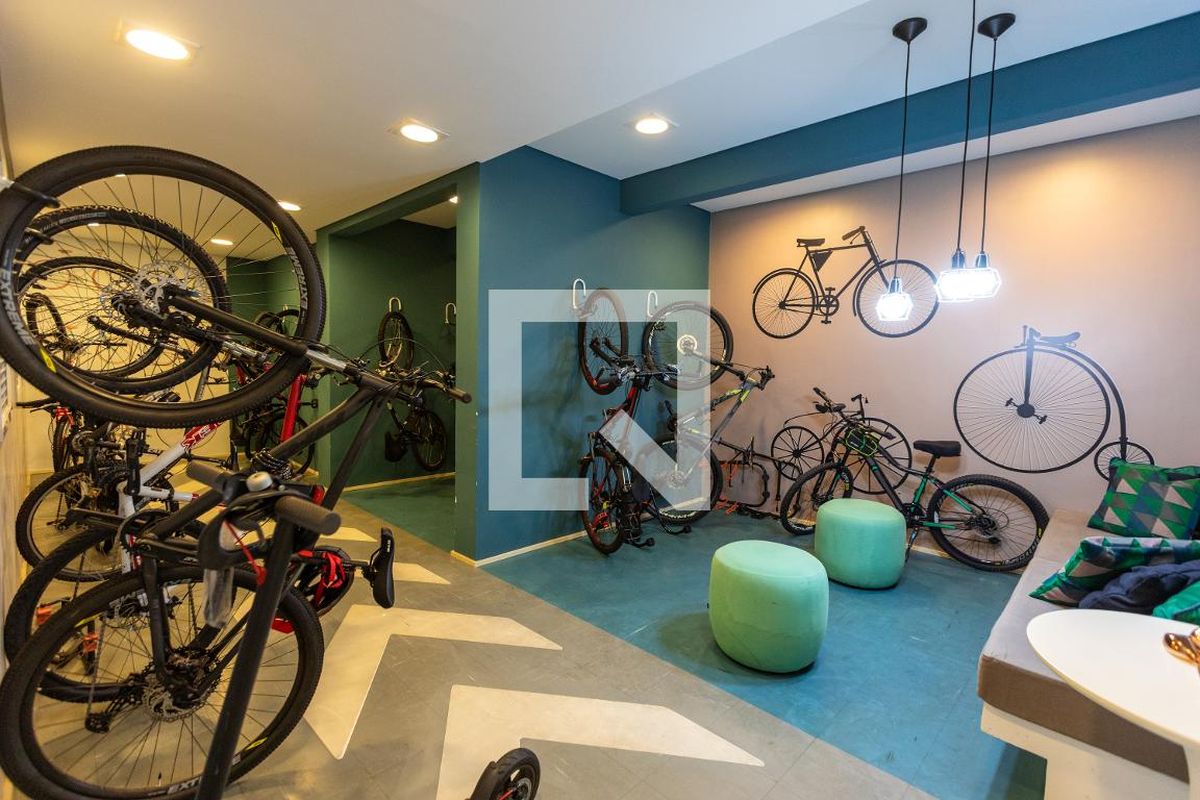 Apartamento à Venda - Bosque, 1 Quarto,  46 m2 em , Campinas - sp | SoloBR