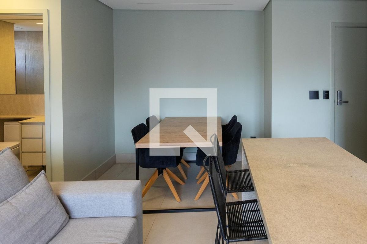 Apartamento à Venda - Bosque, 1 Quarto,  46 m2 em , Campinas - sp | SoloBR