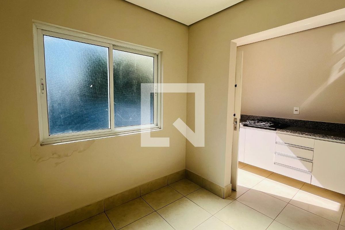 Casa à Venda - Bosque, 2 Quartos,  139 m2 em , Campinas - sp | SoloBR
