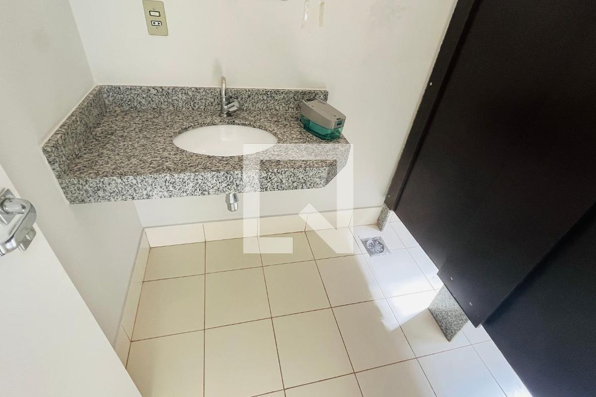 Casa à Venda - Bosque, 2 Quartos,  139 m2 em , Campinas - sp | SoloBR