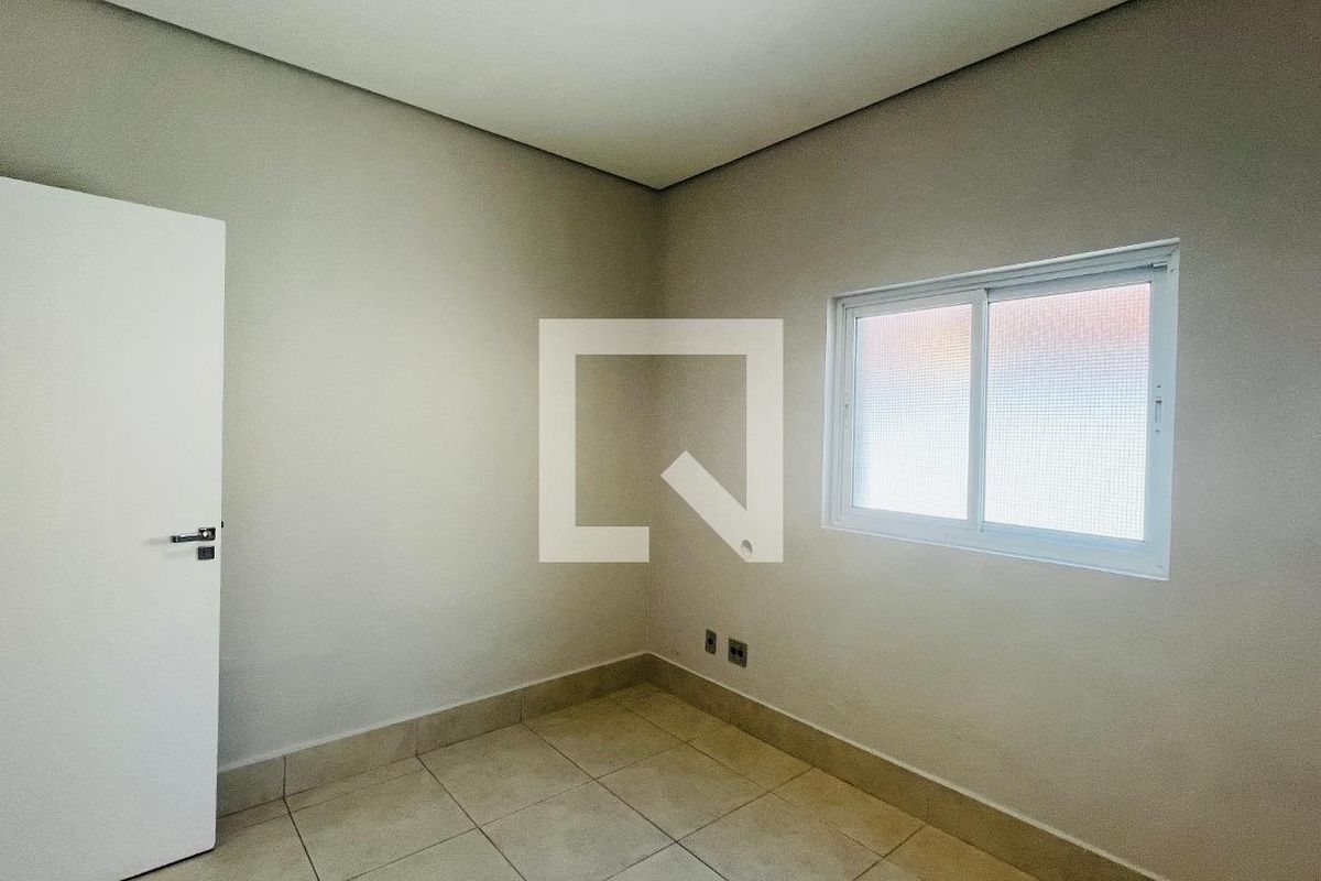 Casa à Venda - Bosque, 2 Quartos,  139 m2 em , Campinas - sp | SoloBR