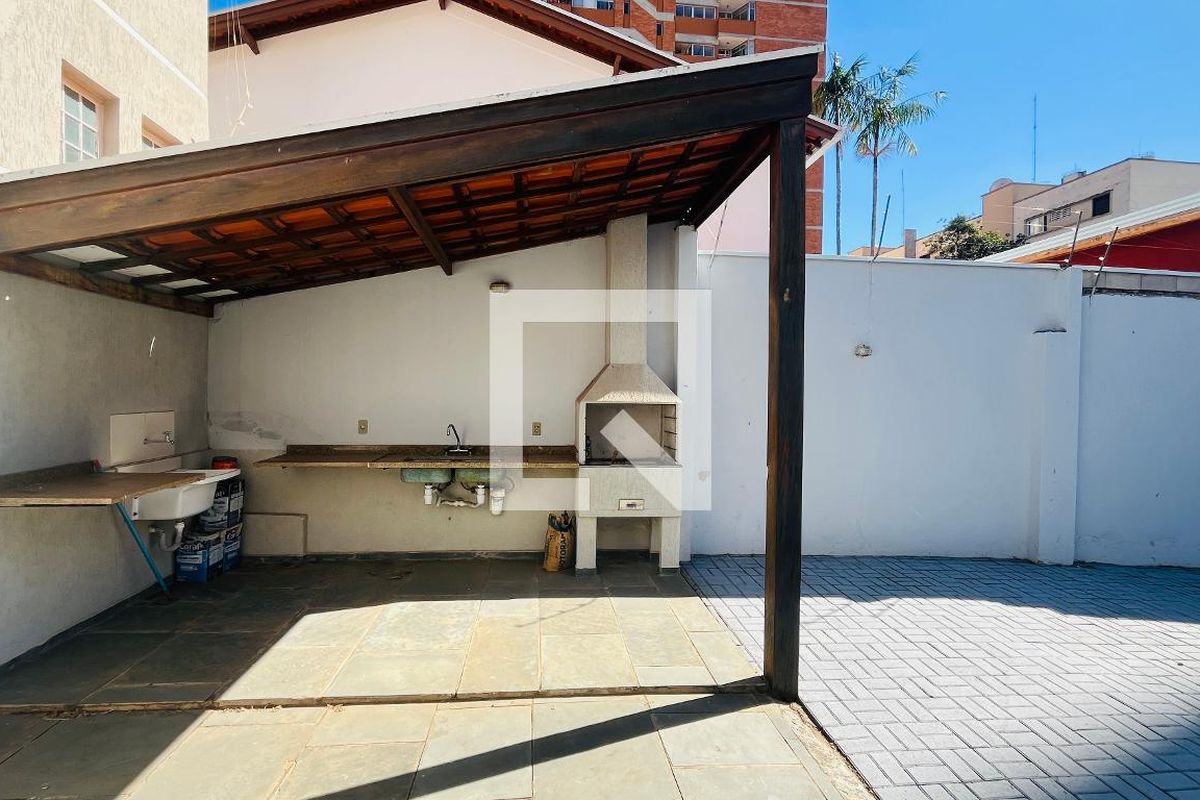 Casa à Venda - Bosque, 2 Quartos,  139 m2 em , Campinas - sp | SoloBR