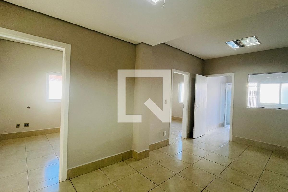 Casa à Venda - Bosque, 2 Quartos,  139 m2 em , Campinas - sp | SoloBR