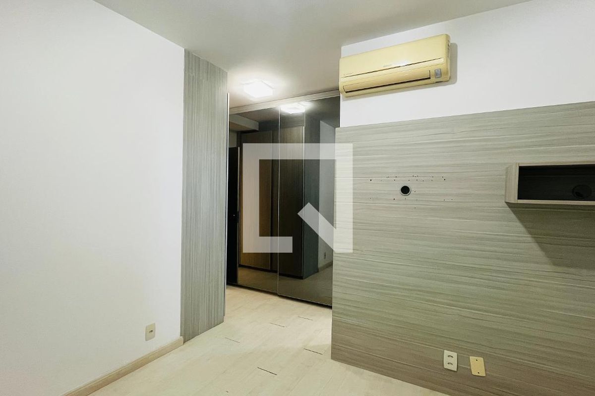 Apartamento à Venda - Lot. Alphaville Campinas, 4 Quartos,  137 m2 em , Campinas - sp | SoloBR