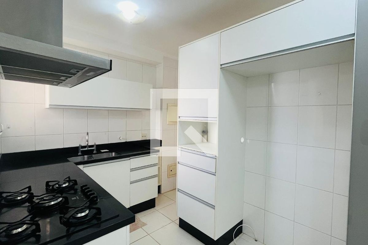 Apartamento à Venda - Lot. Alphaville Campinas, 4 Quartos,  137 m2 em , Campinas - sp | SoloBR