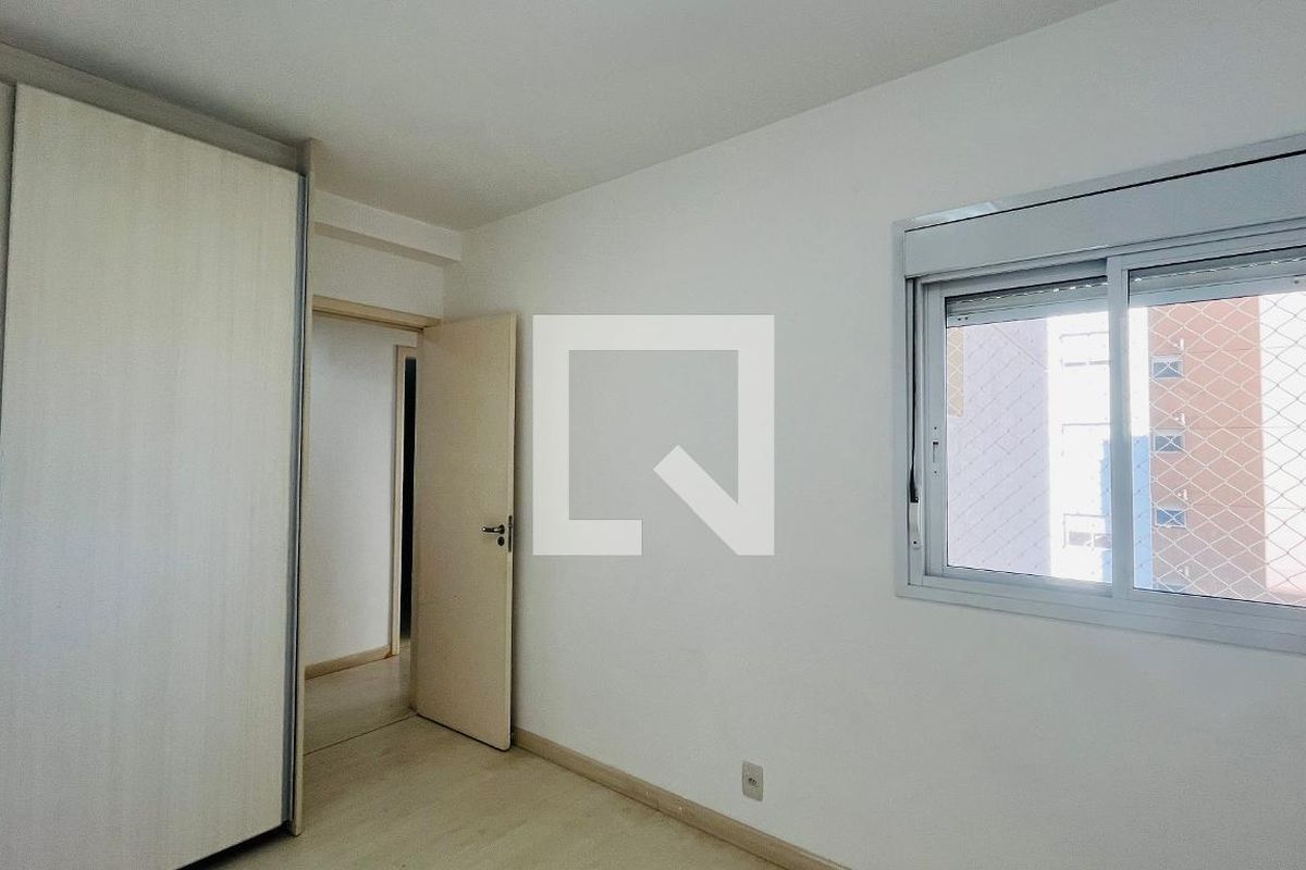 Apartamento à Venda - Lot. Alphaville Campinas, 4 Quartos,  137 m2 em , Campinas - sp | SoloBR