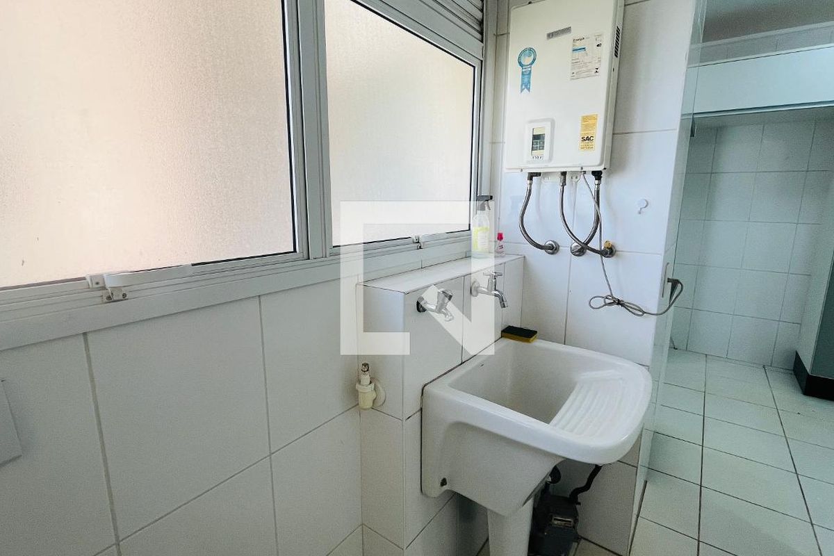 Apartamento à Venda - Lot. Alphaville Campinas, 4 Quartos,  137 m2 em , Campinas - sp | SoloBR