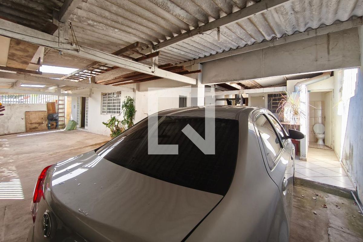 Casa à Venda - Jardim do Lago, 2 Quartos,  195 m2 em , Campinas - sp | SoloBR