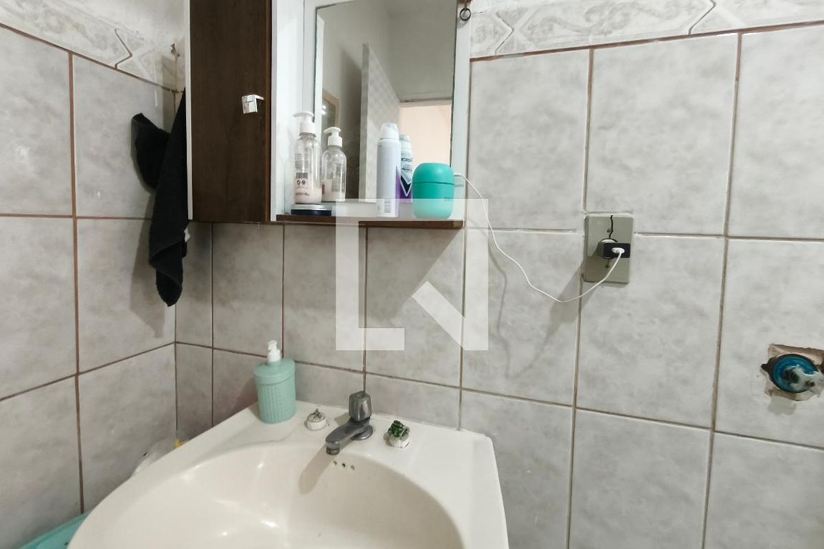 Casa à Venda - Jardim do Lago, 2 Quartos,  195 m2 em , Campinas - sp | SoloBR