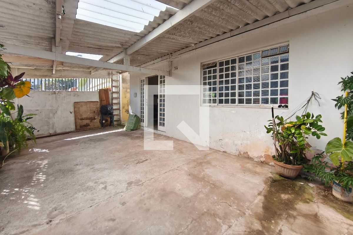 Casa à Venda - Jardim do Lago, 2 Quartos,  195 m2 em , Campinas - sp | SoloBR