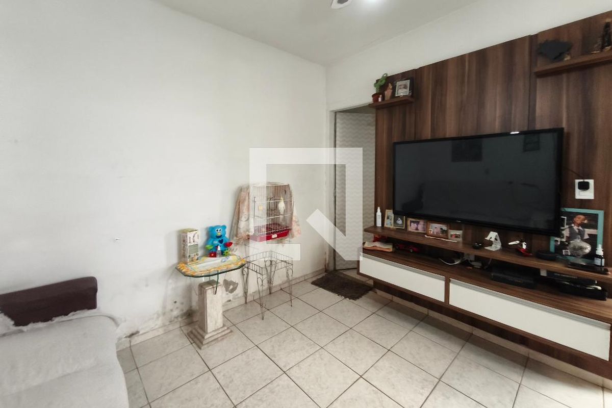 Casa à Venda - Jardim do Lago, 2 Quartos,  195 m2 em , Campinas - sp | SoloBR