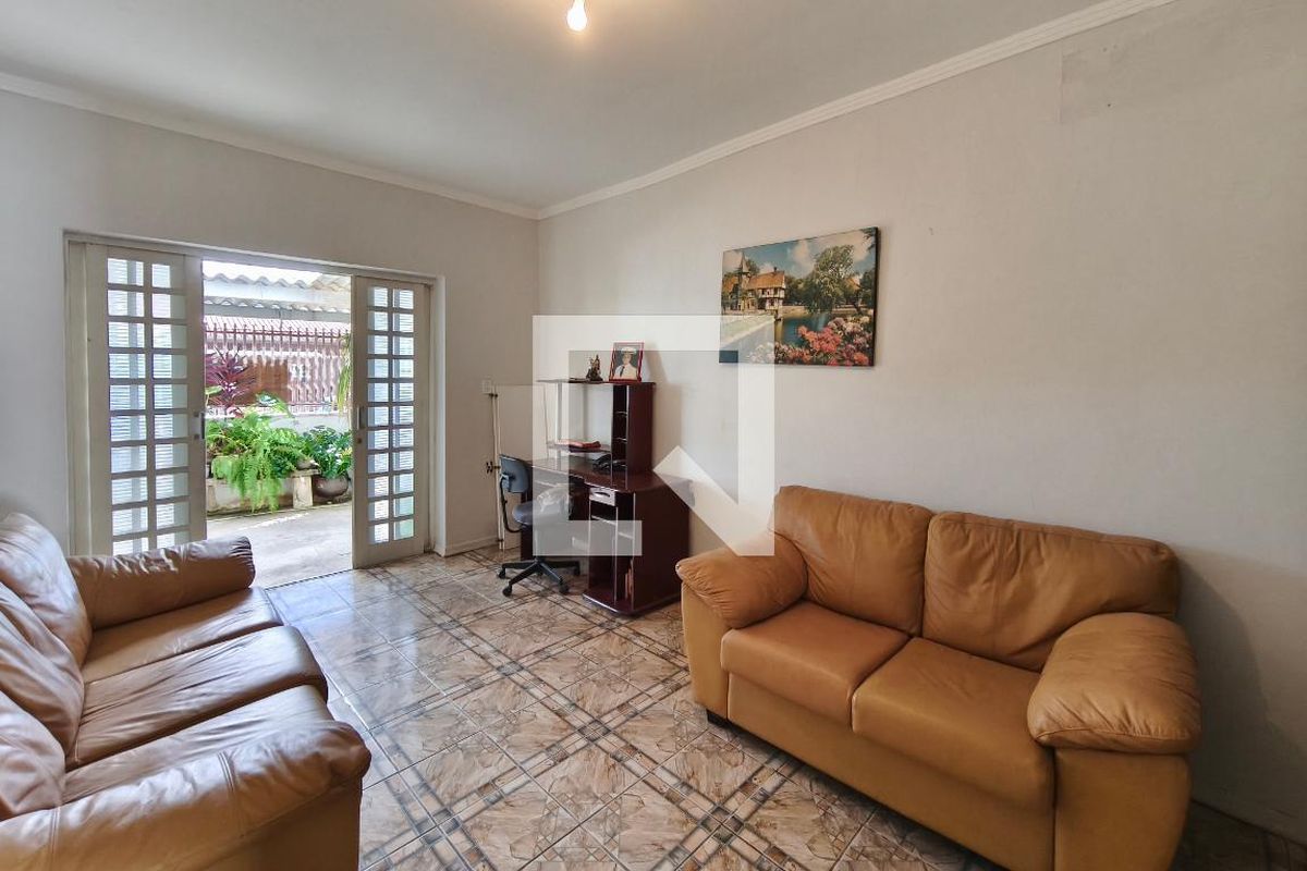 Casa à Venda - Jardim do Lago, 2 Quartos,  195 m2 em , Campinas - sp | SoloBR