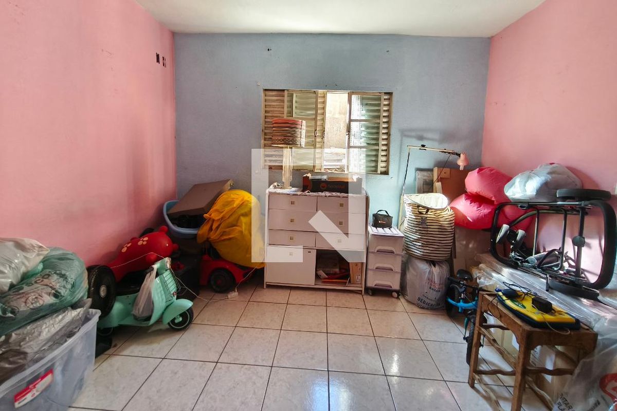 Casa à Venda - Jardim do Lago, 2 Quartos,  195 m2 em , Campinas - sp | SoloBR