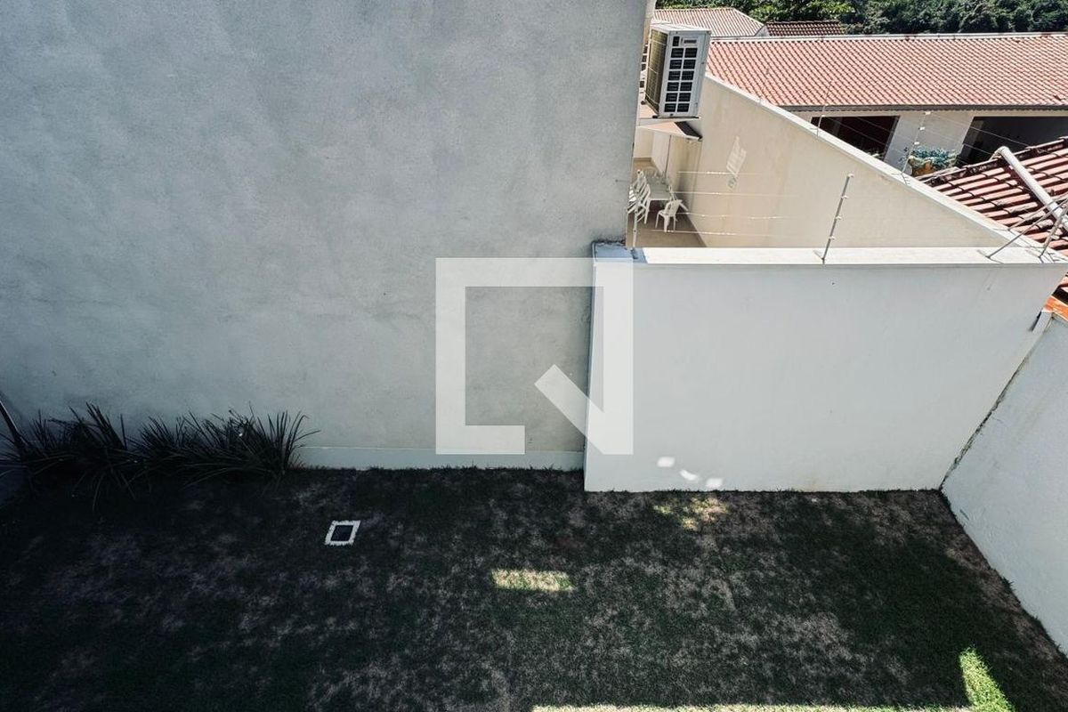 Casa à Venda - Barão Geraldo - Centro, 3 Quartos,  300 m2 em , Campinas - sp | SoloBR