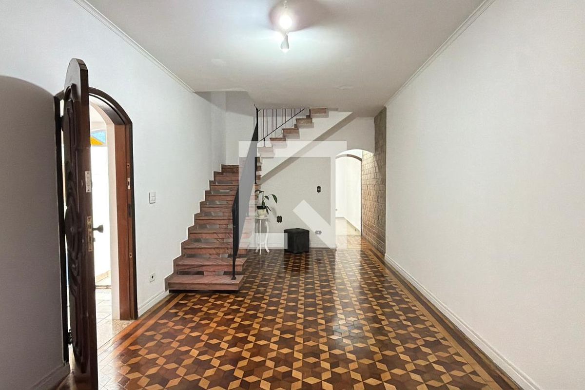 Casa, 4 quartos, 197 m² - Foto 1