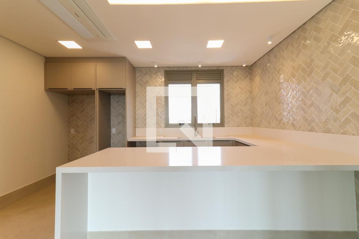 Apartamento à Venda - Cambuí, 3 Quartos,  257 m2 em , Campinas - sp | SoloBR