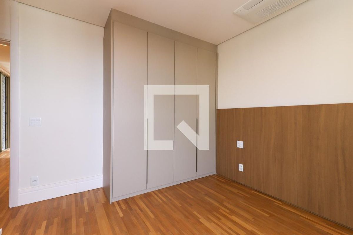 Apartamento à Venda - Cambuí, 3 Quartos,  257 m2 em , Campinas - sp | SoloBR