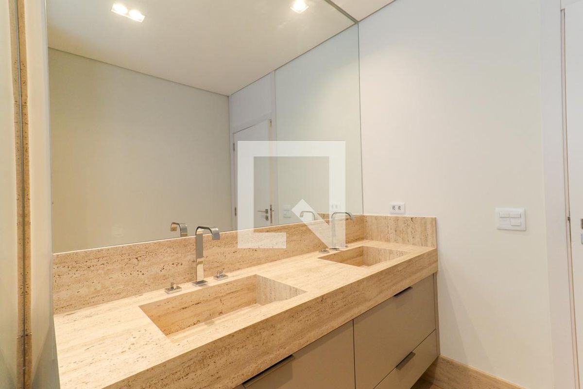 Apartamento à Venda - Cambuí, 3 Quartos,  257 m2 em , Campinas - sp | SoloBR