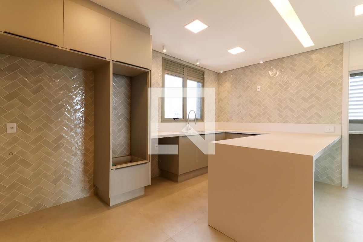 Apartamento à Venda - Cambuí, 3 Quartos,  257 m2 em , Campinas - sp | SoloBR