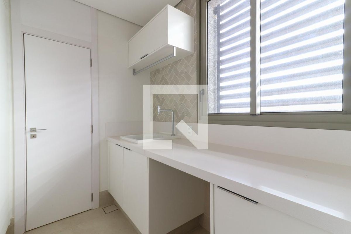 Apartamento à Venda - Cambuí, 3 Quartos,  257 m2 em , Campinas - sp | SoloBR