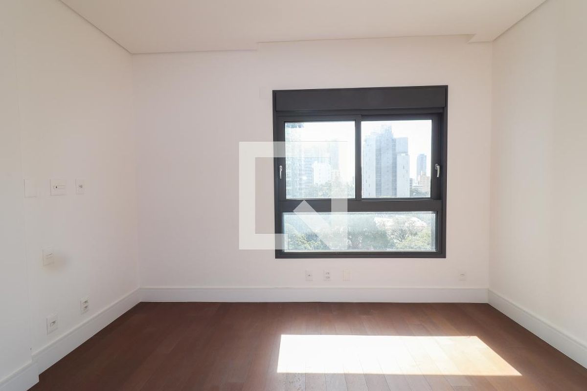 Apartamento à Venda - Cambuí, 3 Quartos,  190 m2 em , Campinas - sp | SoloBR