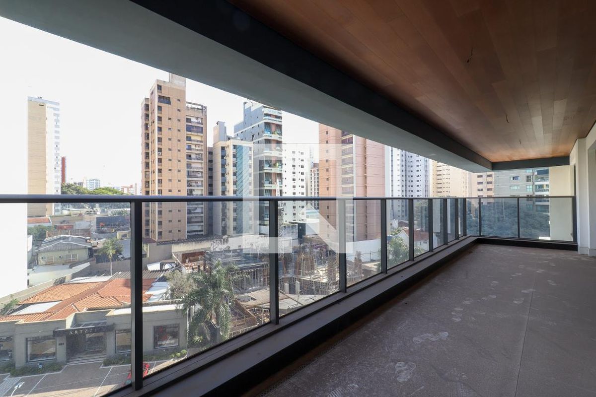 Apartamento à Venda - Cambuí, 3 Quartos,  190 m2 em , Campinas - sp | SoloBR