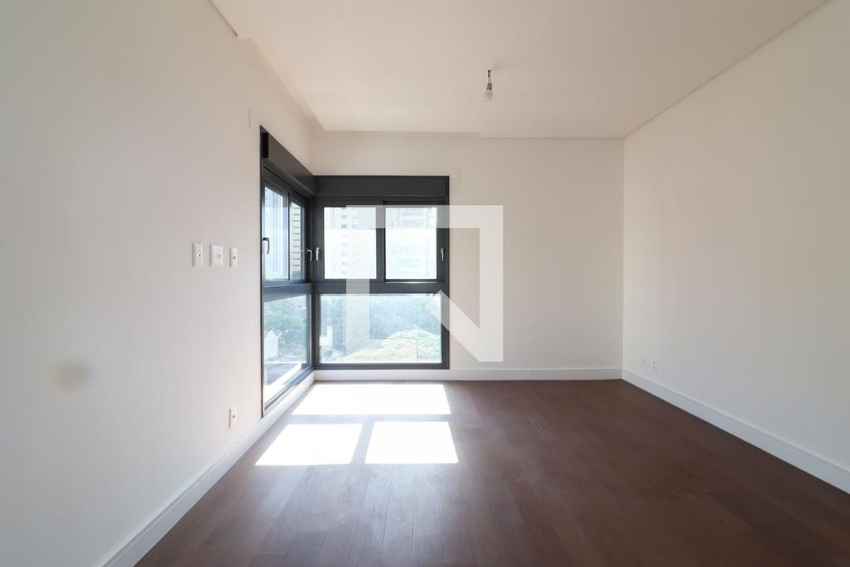 Apartamento à Venda - Cambuí, 3 Quartos,  190 m2 em , Campinas - sp | SoloBR