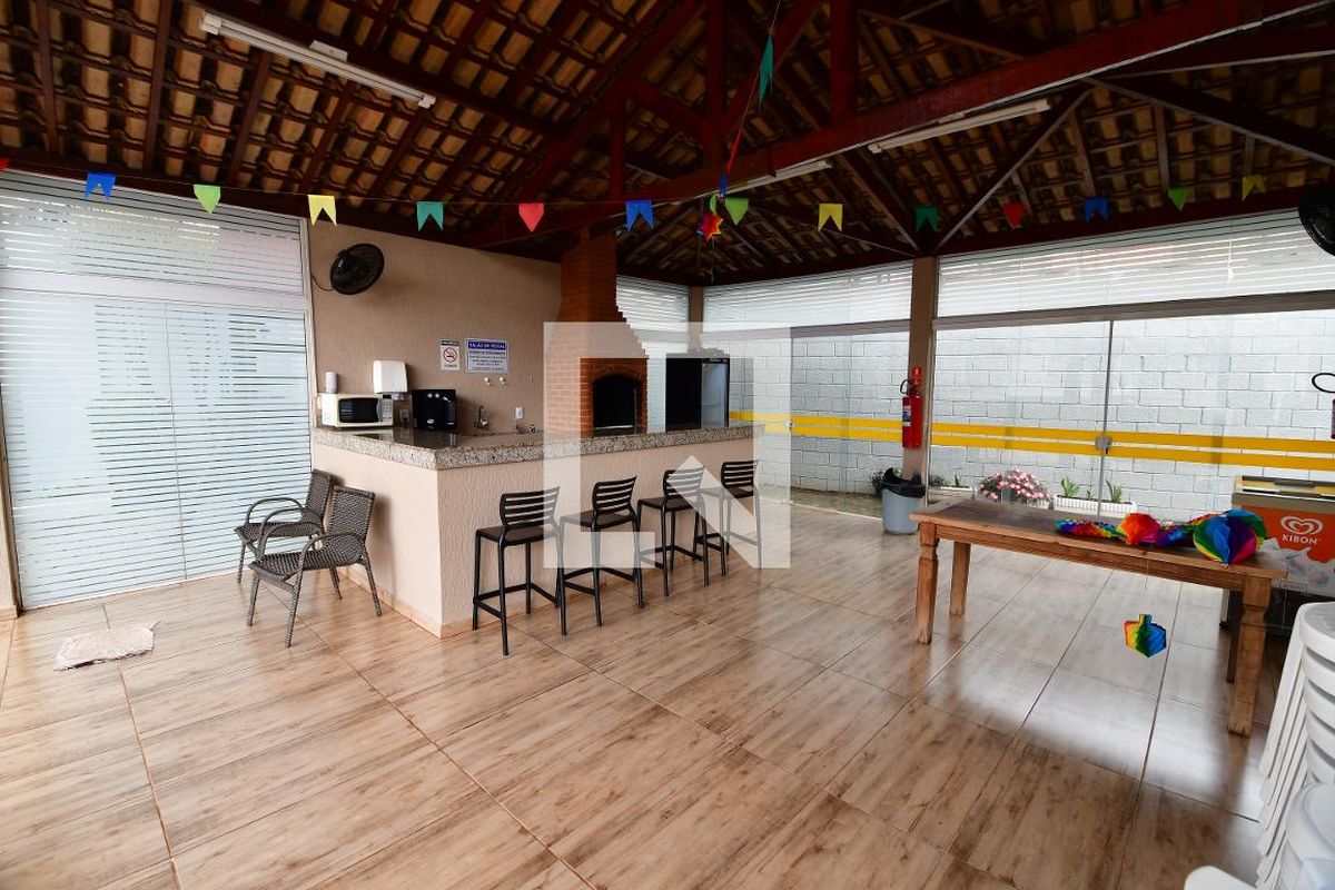 Casa à Venda - Mansões Santo Antônio, 3 Quartos,  155 m2 em , Campinas - sp | SoloBR