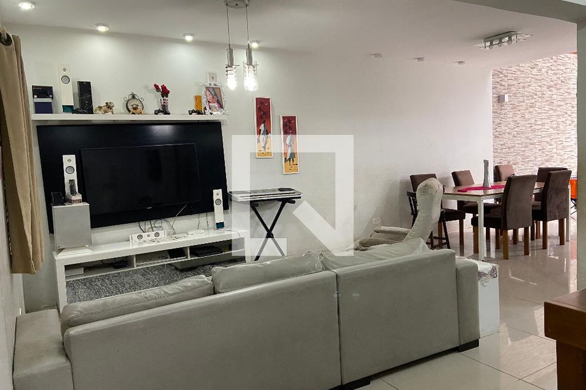 Casa, 3 quartos, 180 m² - Foto 1