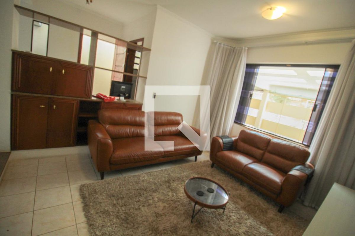 Casa, 4 quartos, 200 m² - Foto 2