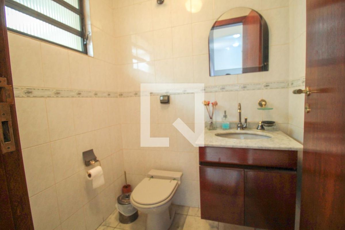 Casa, 4 quartos, 200 m² - Foto 9