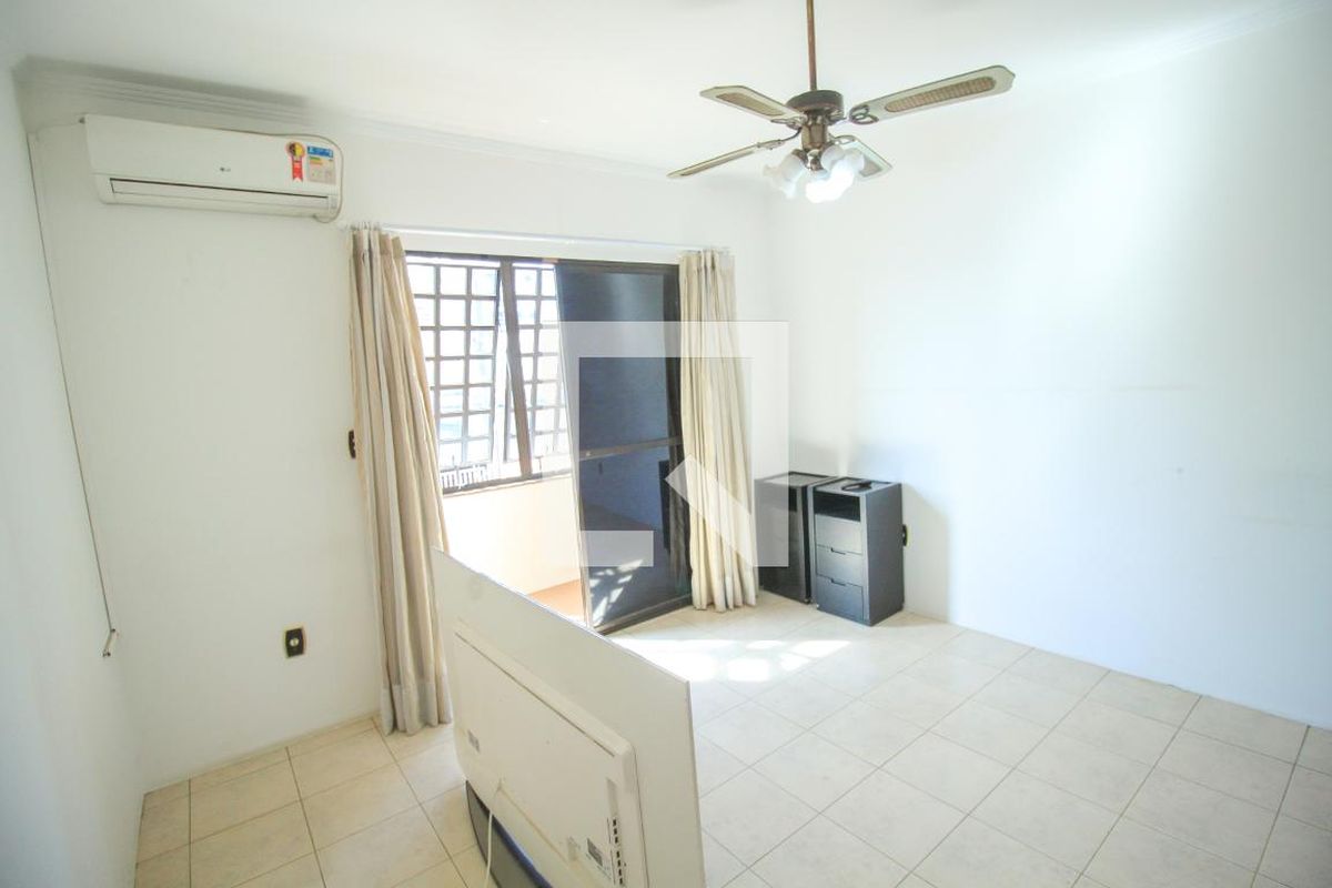 Casa, 4 quartos, 200 m² - Foto 14