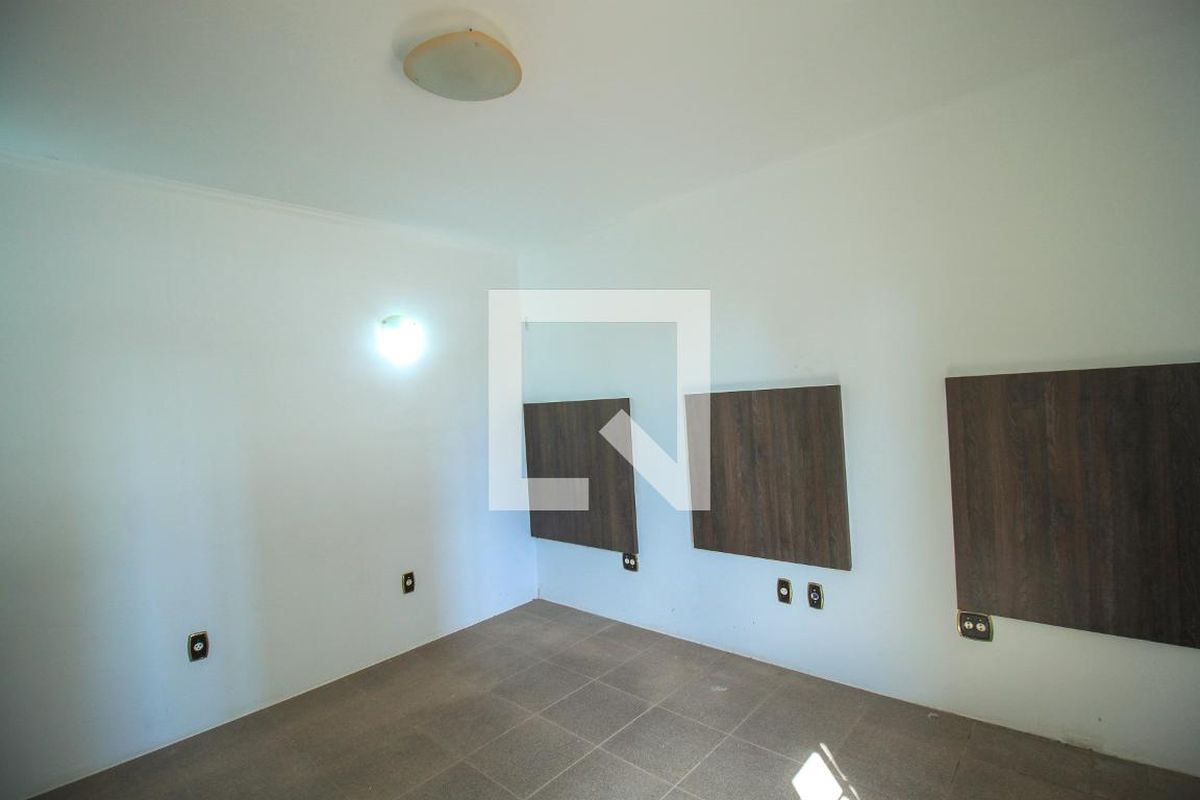 Casa, 4 quartos, 200 m² - Foto 39