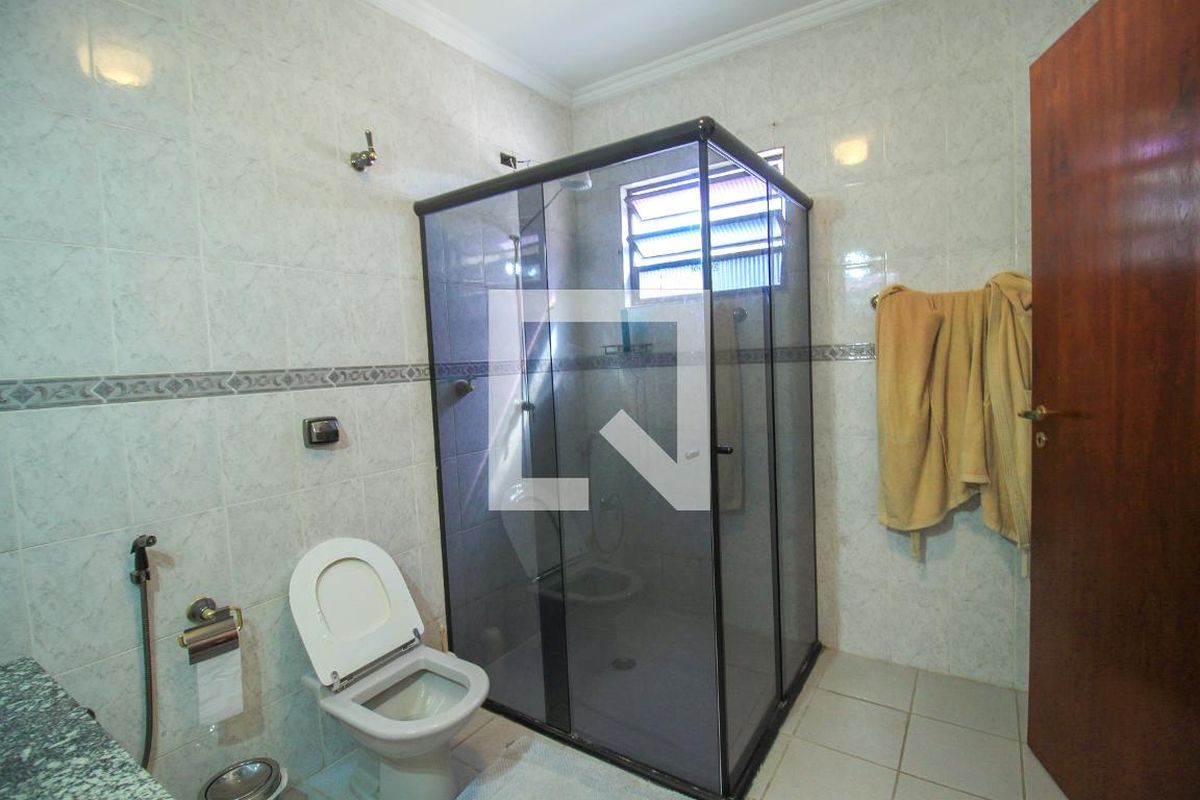 Casa, 4 quartos, 200 m² - Foto 29