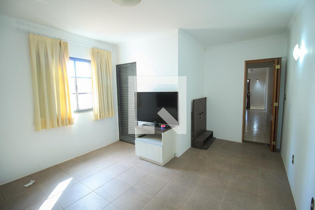 Casa, 4 quartos, 200 m² - Foto 37
