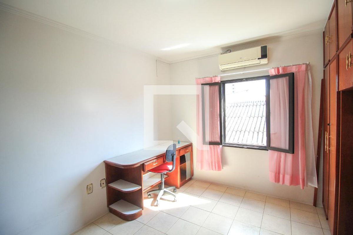Casa, 4 quartos, 200 m² - Foto 33