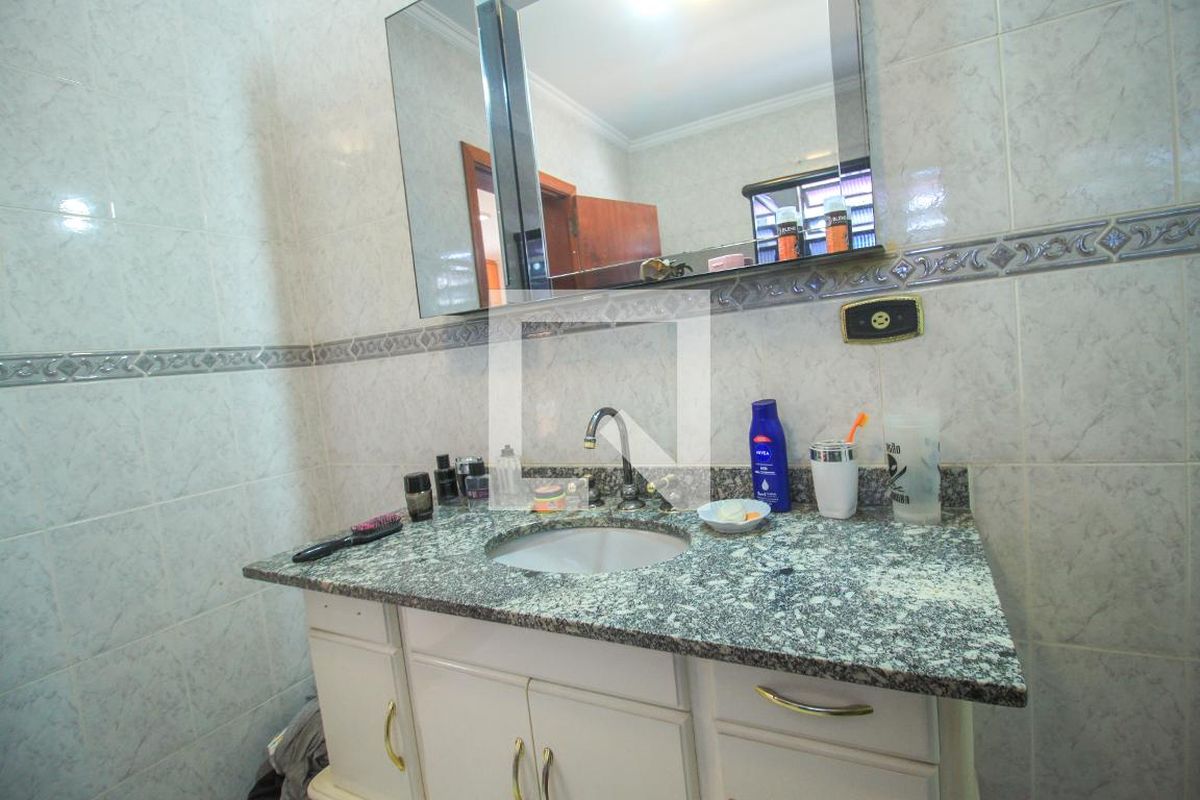 Casa, 4 quartos, 200 m² - Foto 31