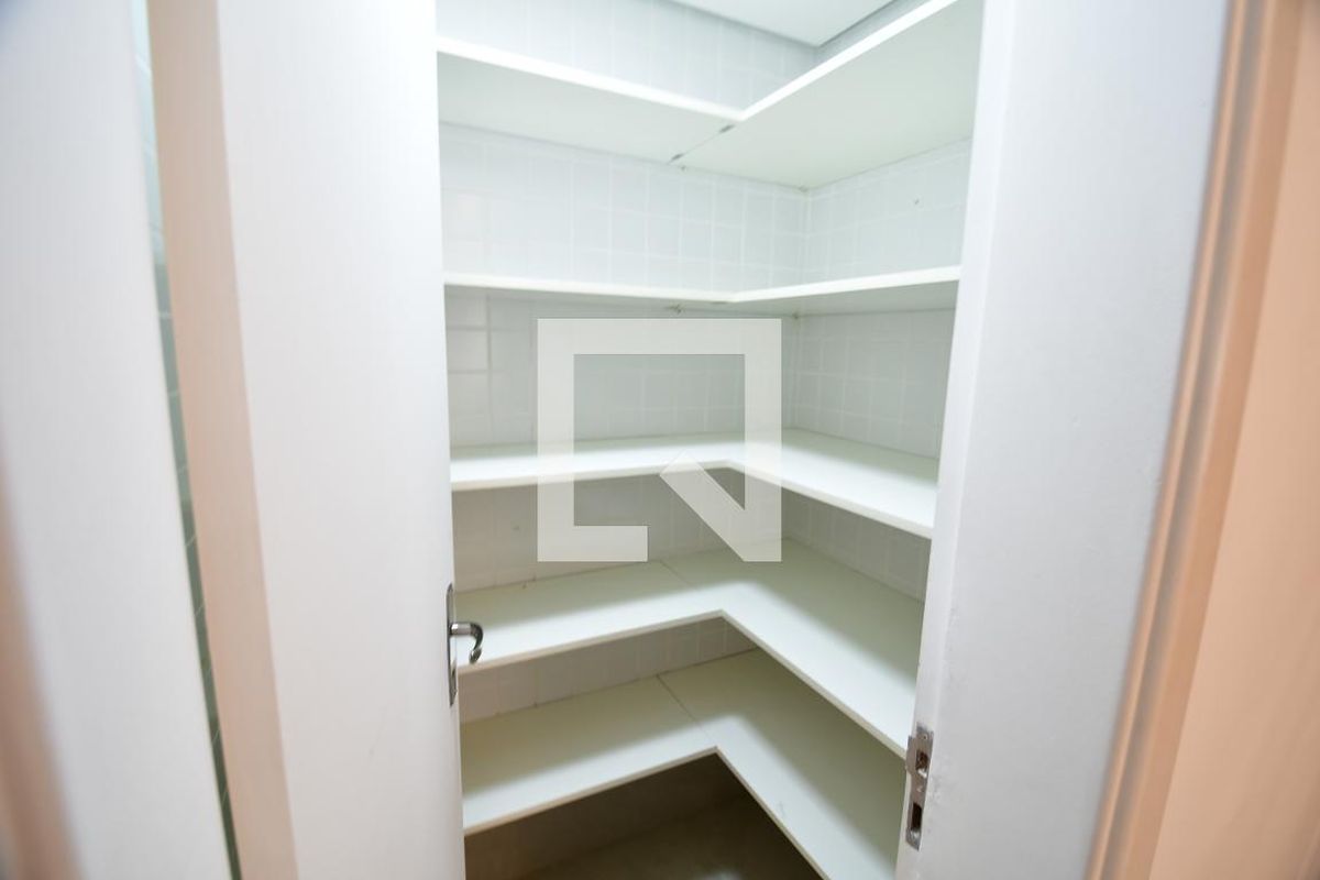 Apartamento à Venda - Cambuí, 3 Quartos,  130 m2 em , Campinas - sp | SoloBR