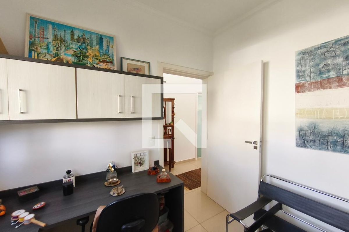 Casa à Venda - Swiss Park, 3 Quartos,  217 m2 em , Campinas - sp | SoloBR